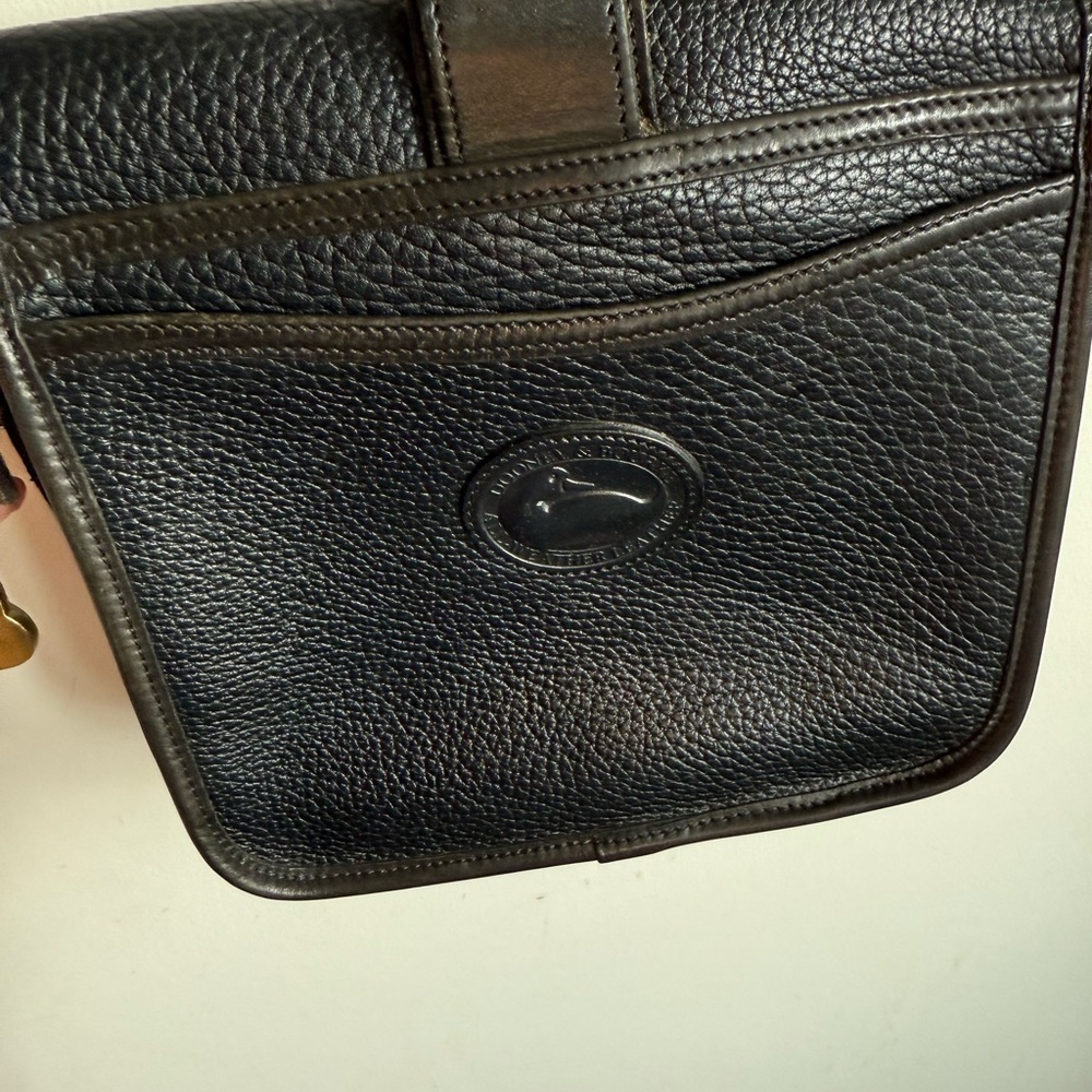 Vintage Dooney & Bourke, all leather black equestrian crossbody bag. - Picture 12 of 13
